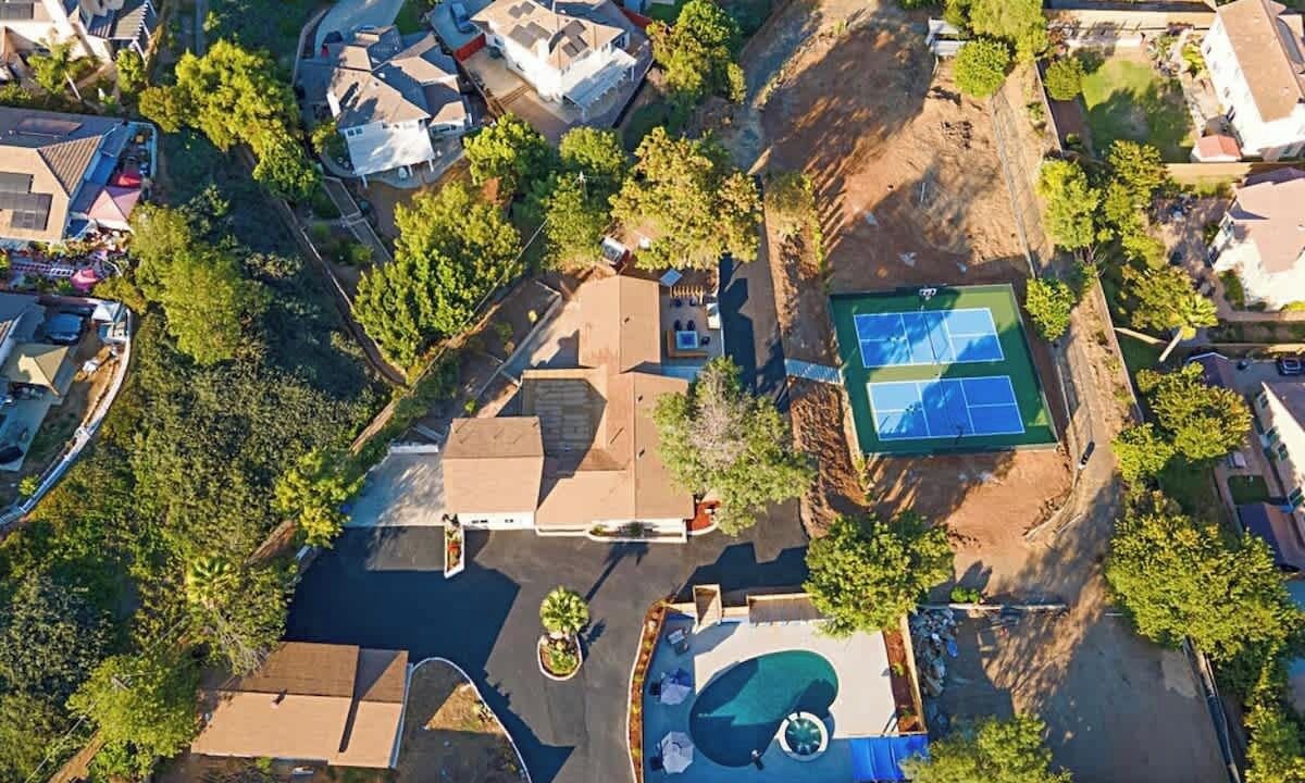 Photo of Outdoor in East Grove
