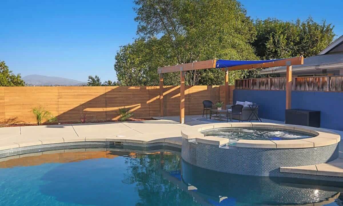 Photo of Outdoor in East Grove