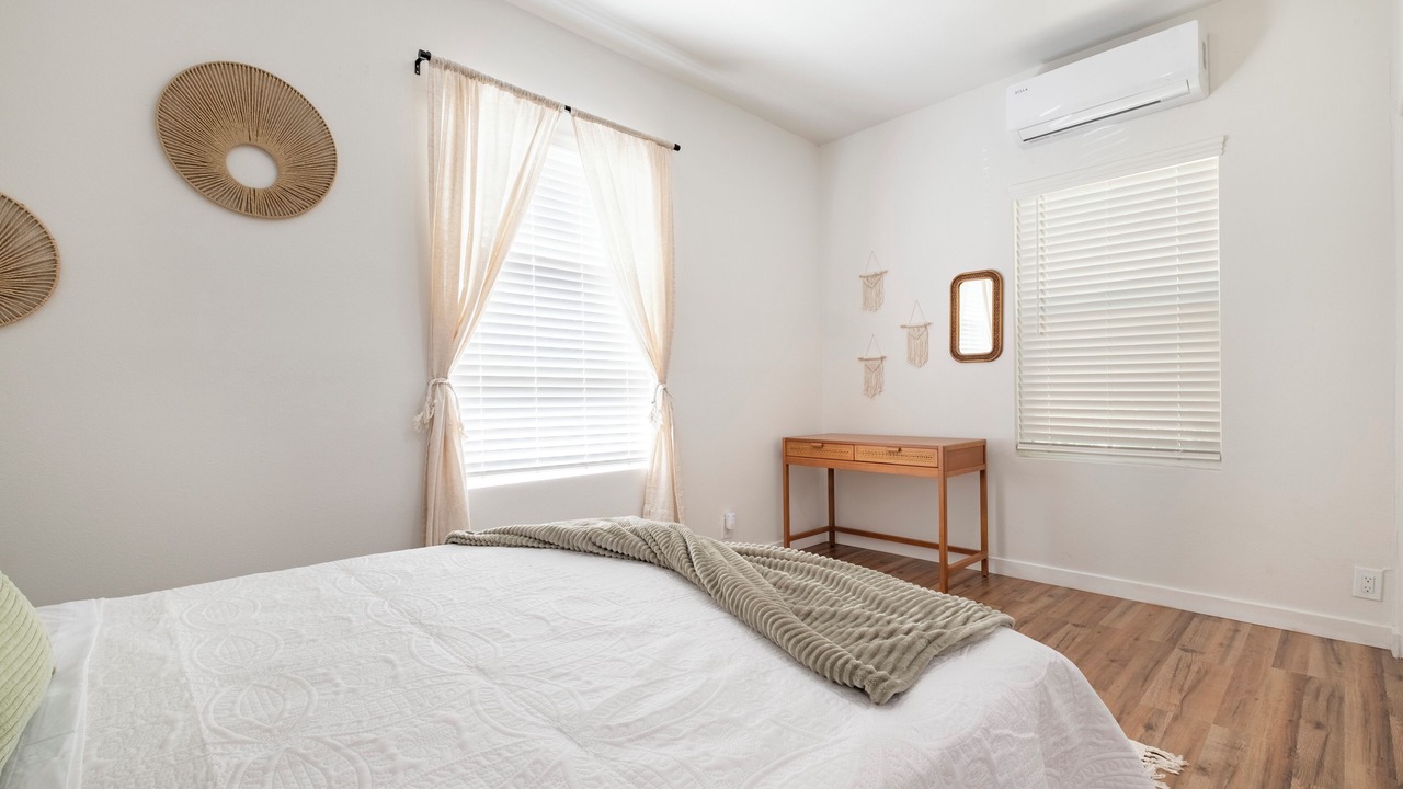 Photo of Bedroom in Downtown Riverside