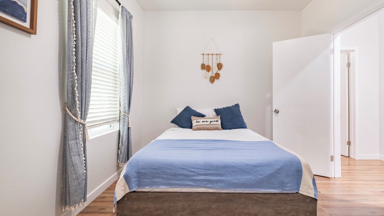 Photo of Bedroom in Downtown Riverside