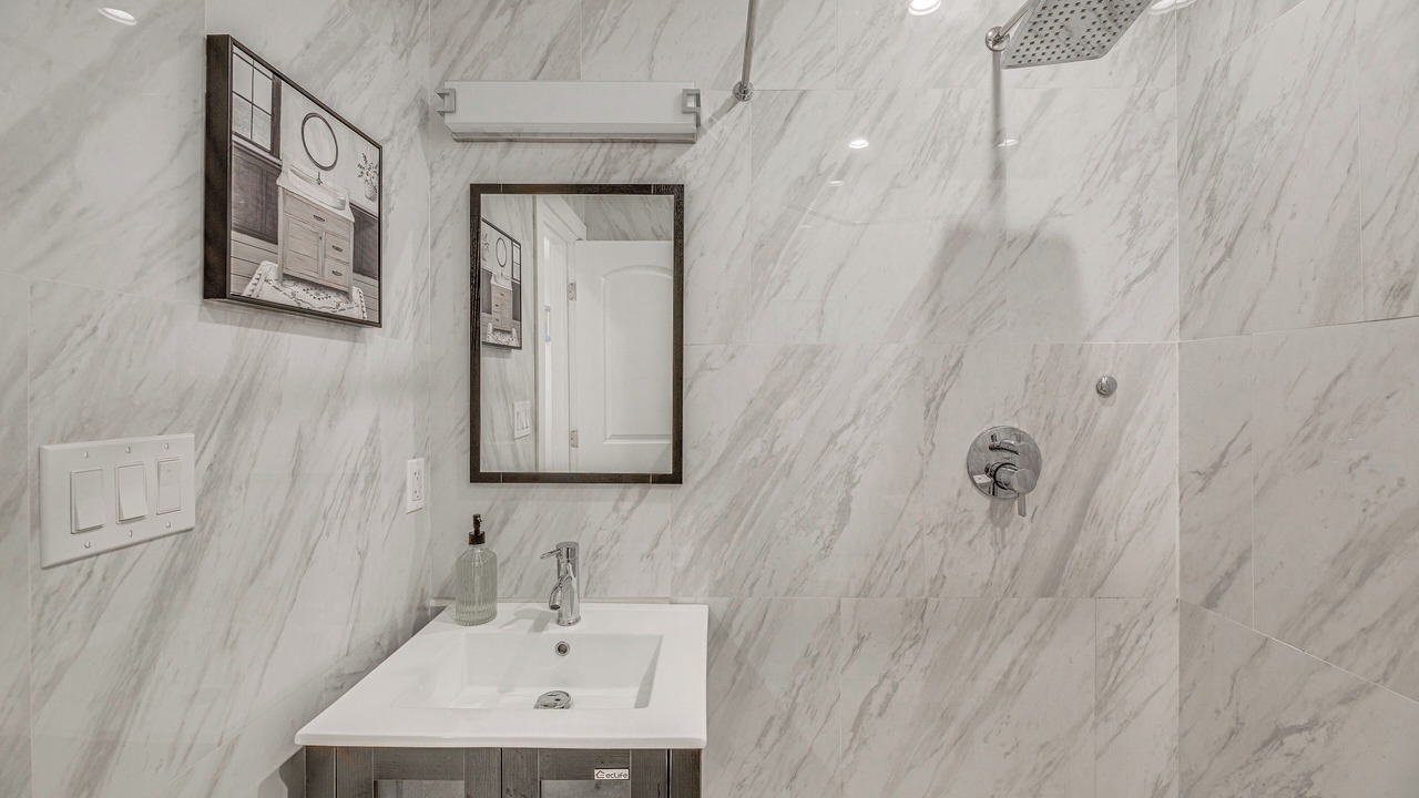 Photo of Bathroom in East Los Angeles