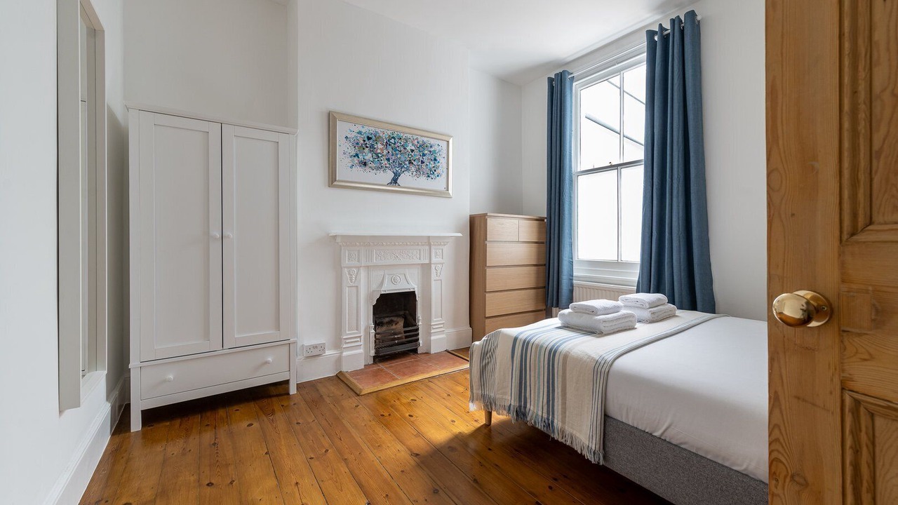 Photo of Bedroom in Battersea