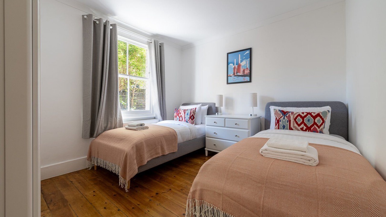 Photo of Bedroom in Battersea