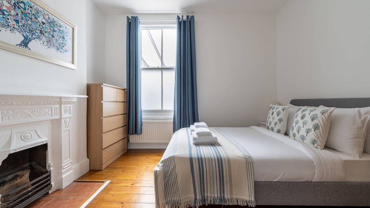 Photo of Bedroom in Battersea