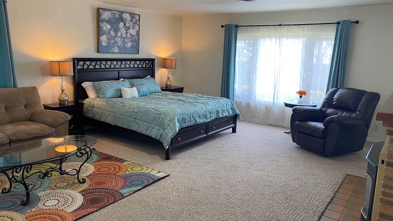 Photo of Bedroom in Crescent City