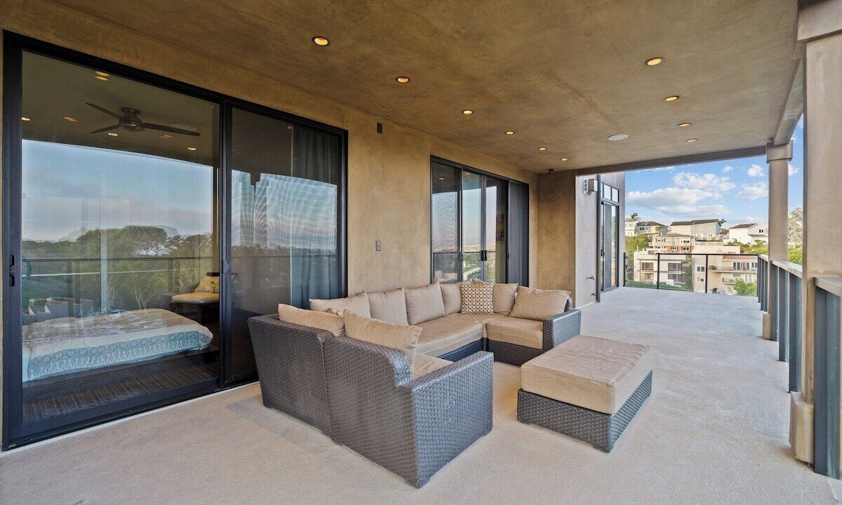 Photo of Patio Balcony in Lantern District