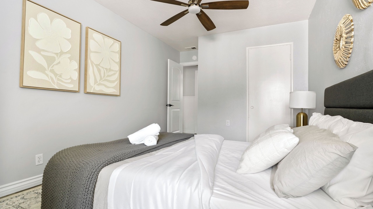 Photo of Bedroom in Sherwood Forest and Thistle Development