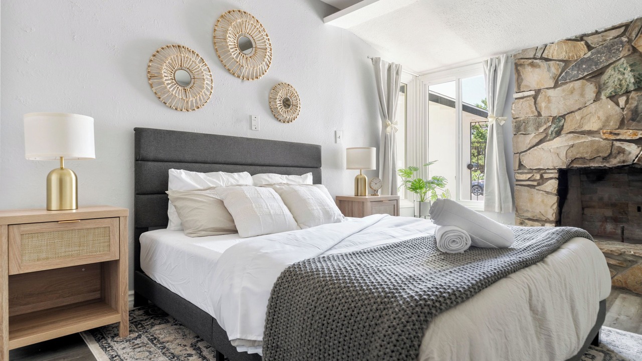 Photo of Bedroom in Sherwood Forest and Thistle Development