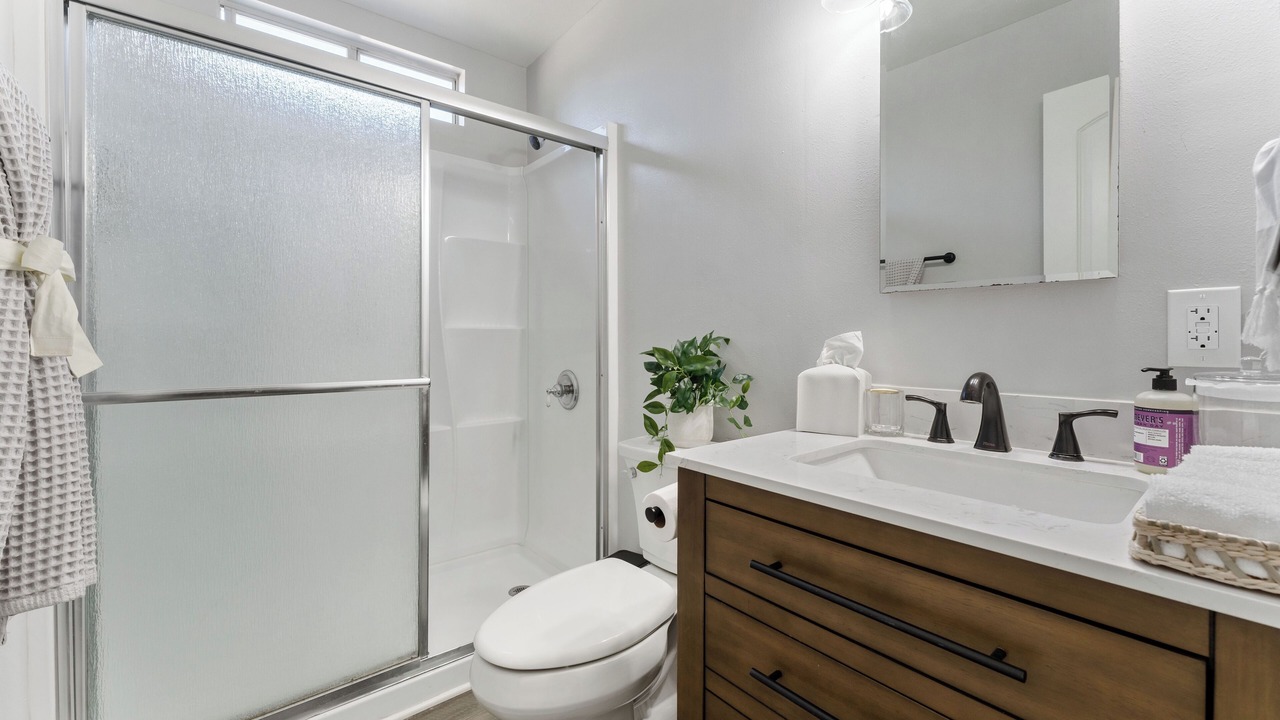 Photo of Bathroom in Sherwood Forest and Thistle Development