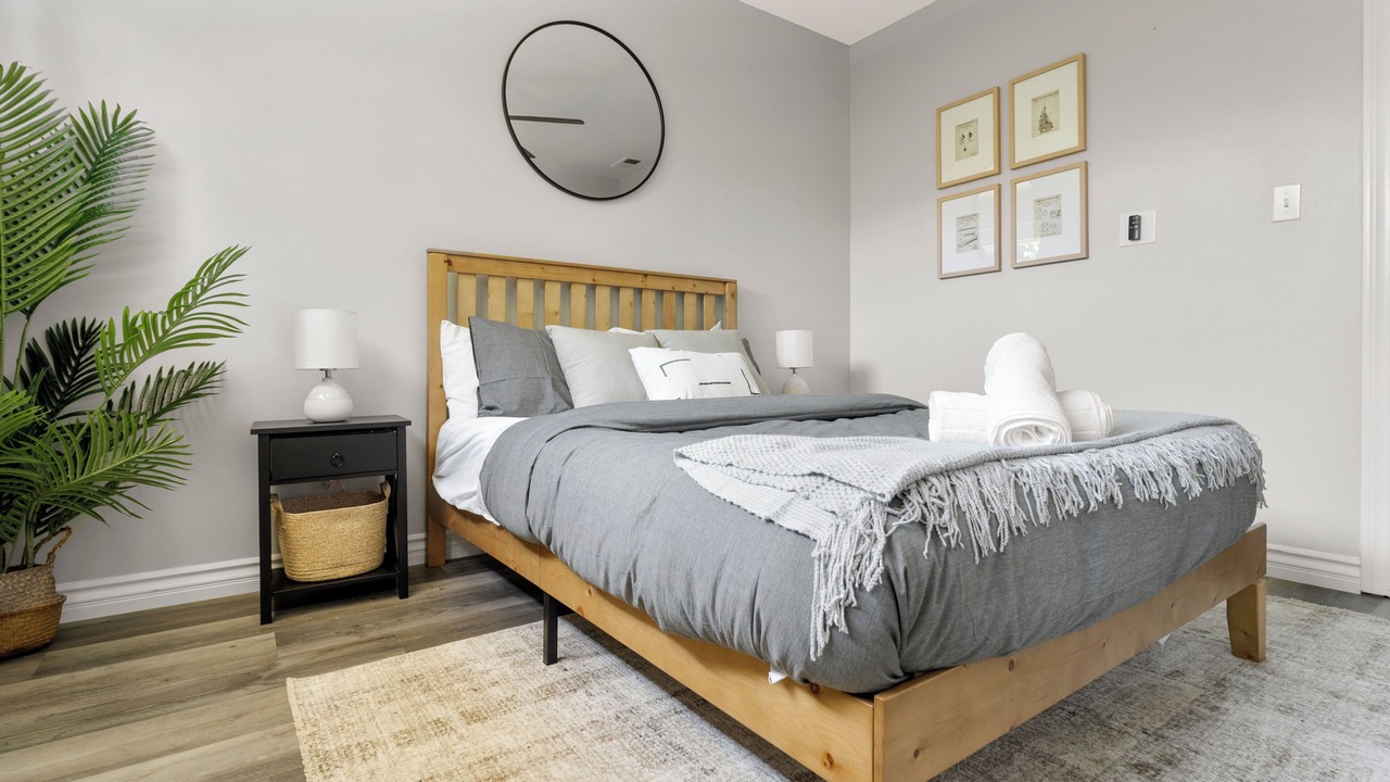 Photo of Bedroom in Sherwood Forest and Thistle Development