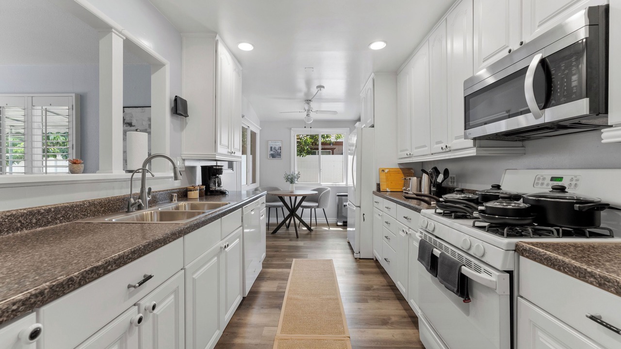 Photo of Kitchen in Sherwood Forest and Thistle Development