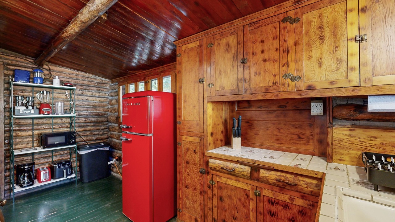 Photo of Kitchen in Forest Falls
