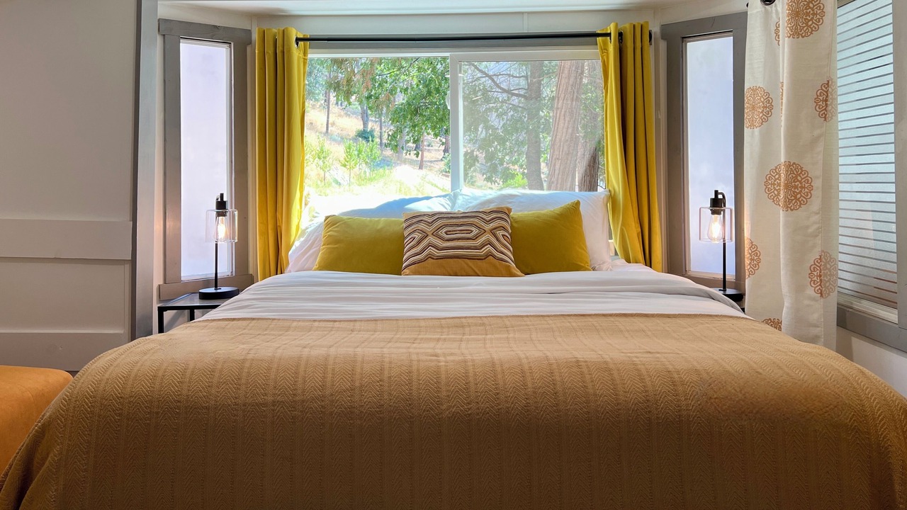 Photo of Bedroom in Alta Sierra