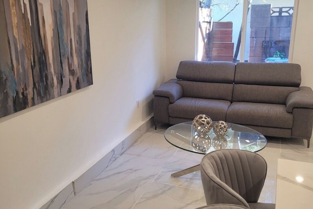 Photo of Livingroom in Oak Park