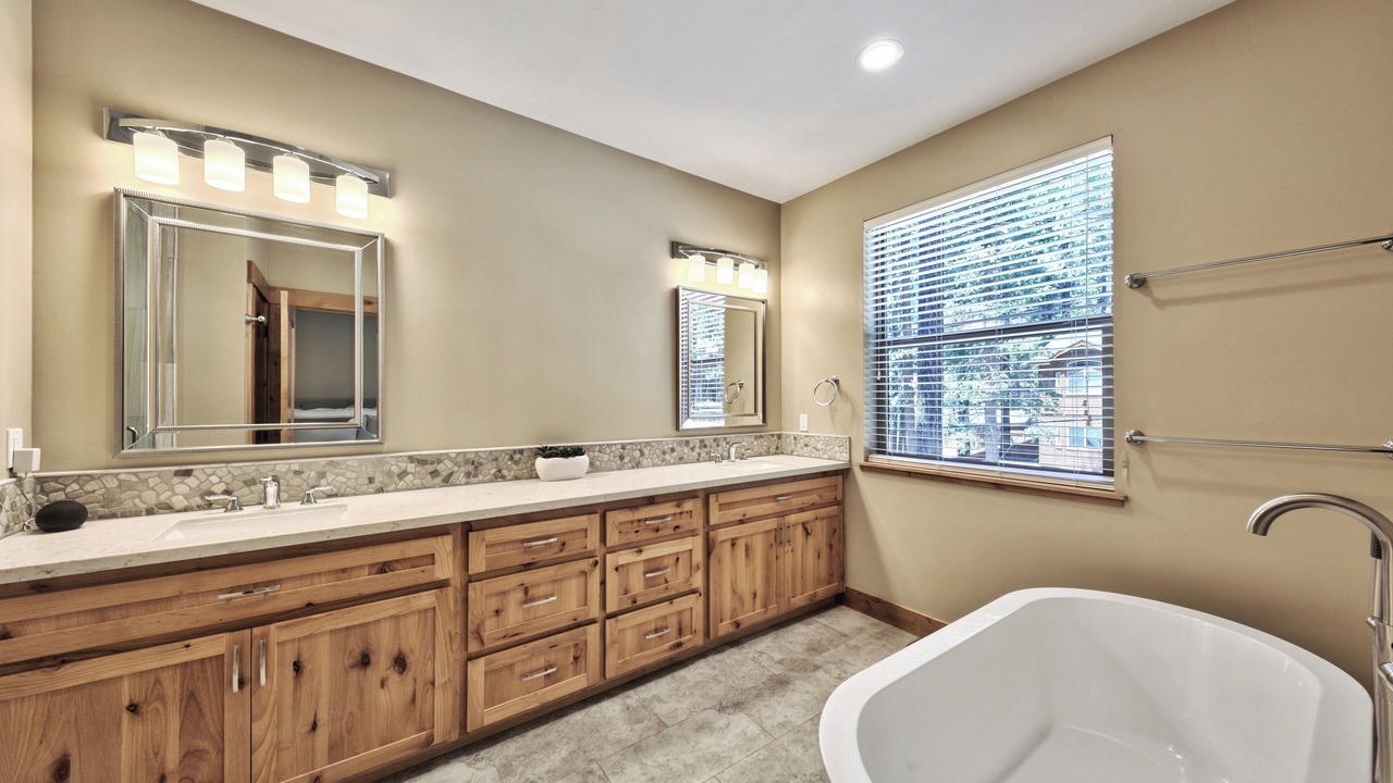 Photo of Bathroom in Rancho Bijou