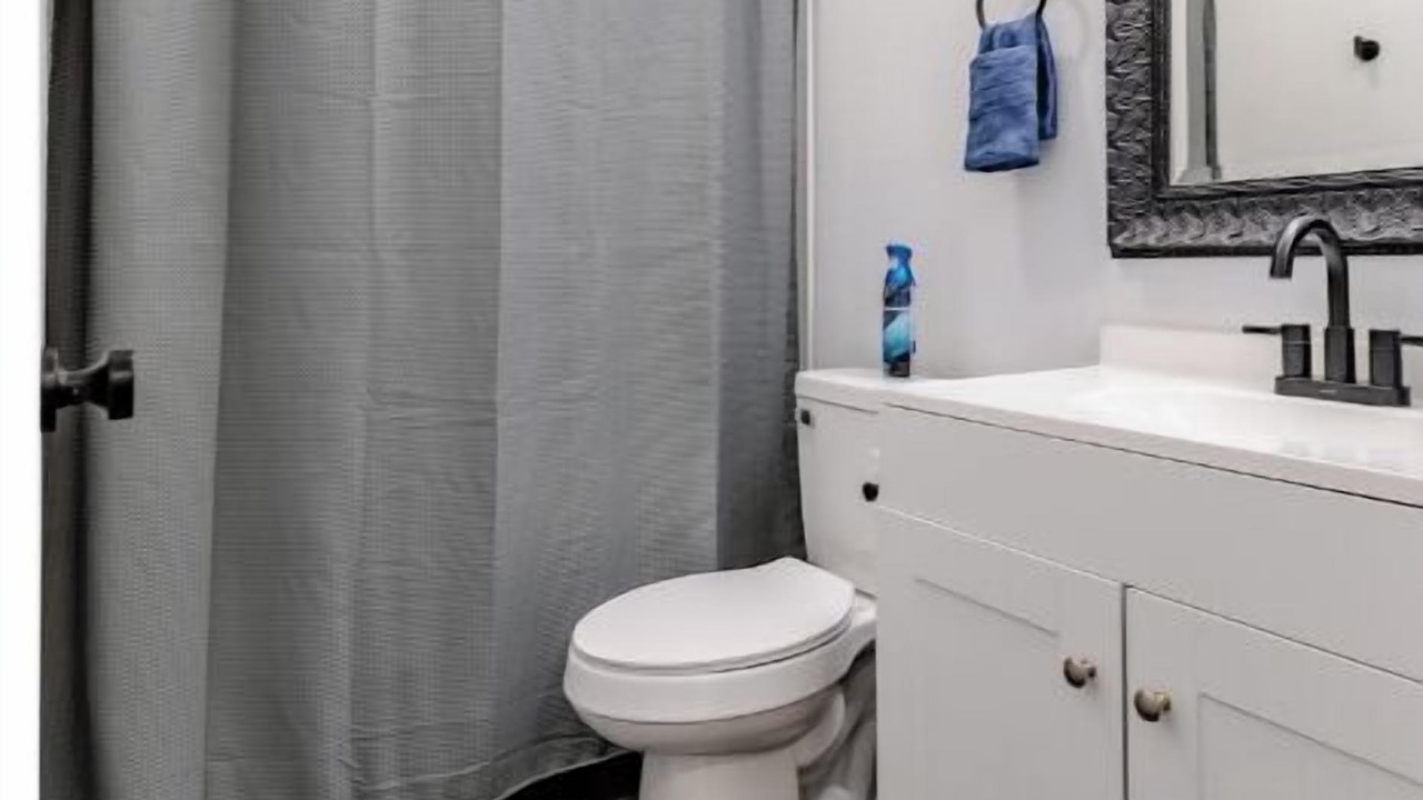 Photo of Bathroom in Greenacres