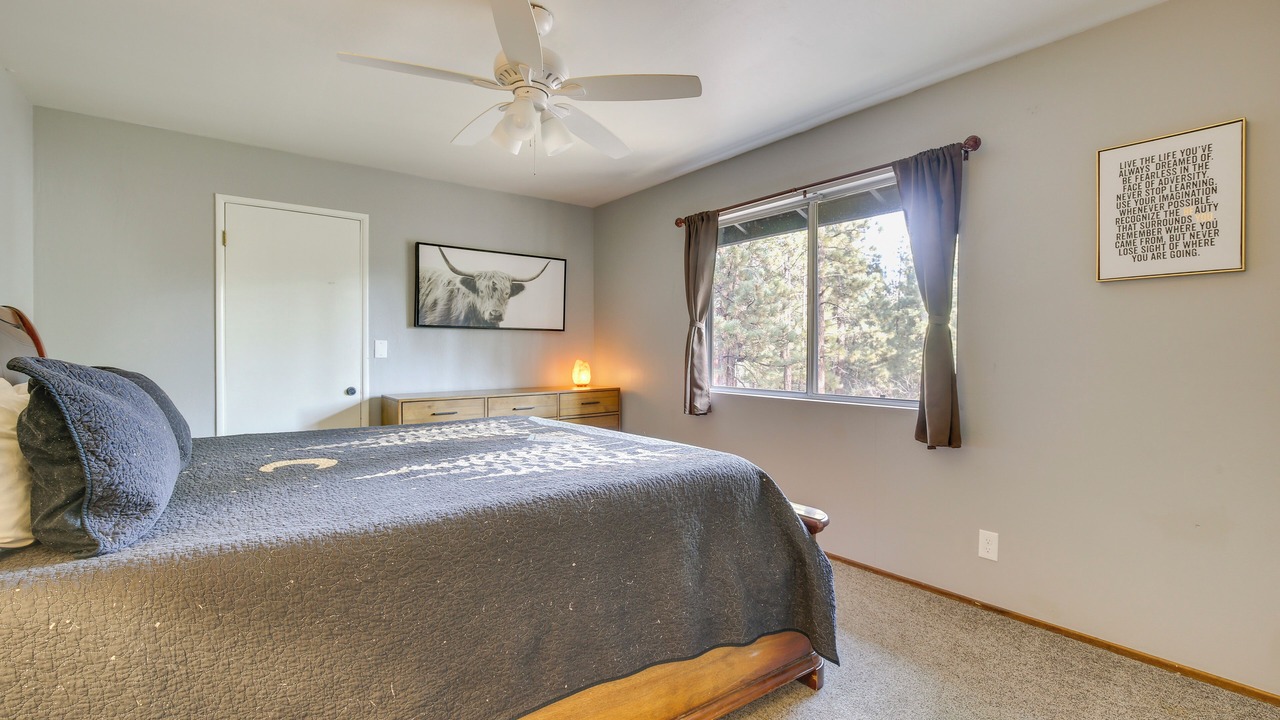 Photo of Bedroom in Eagle Mountain Estates
