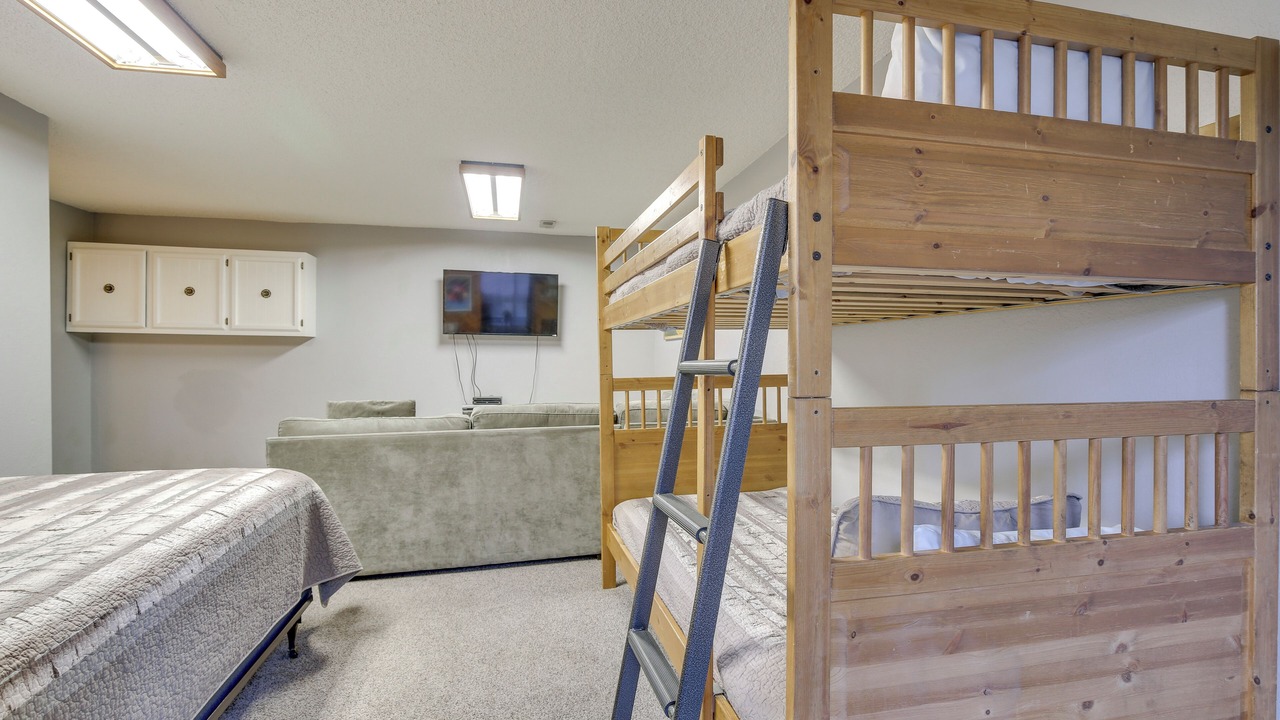 Photo of Bedroom in Eagle Mountain Estates