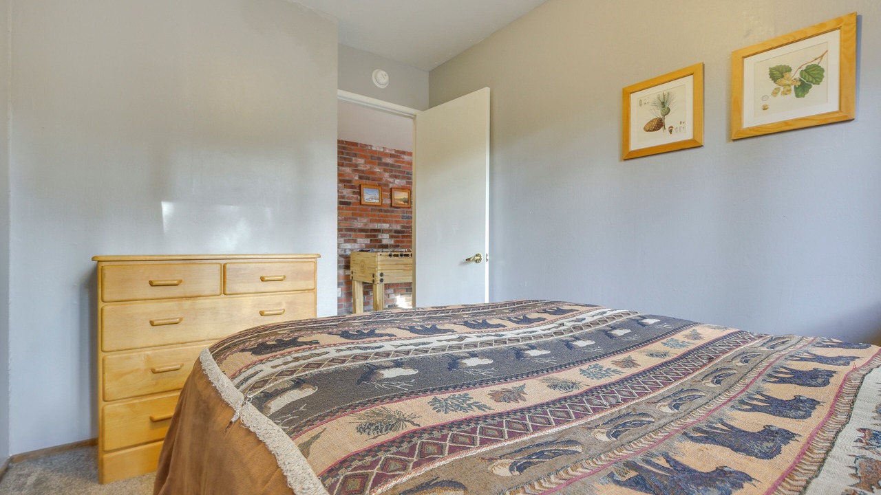 Photo of Bedroom in Eagle Mountain Estates
