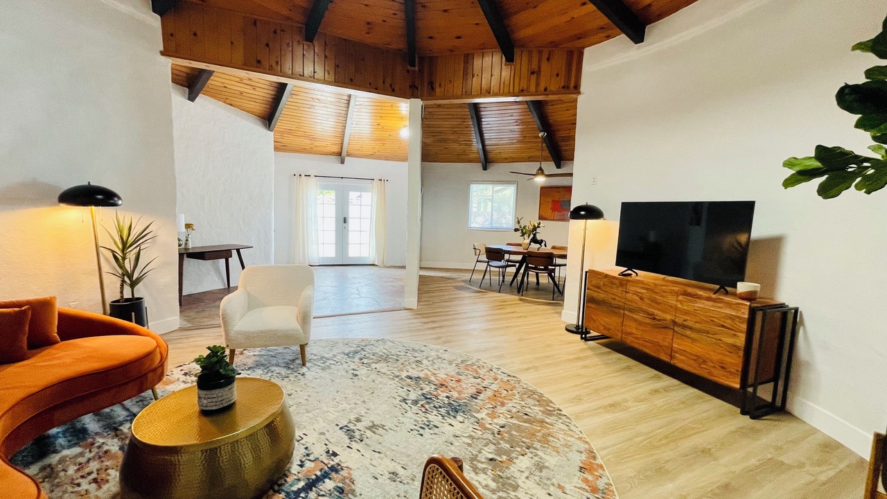 Photo of Livingroom in Desert Hot Springs