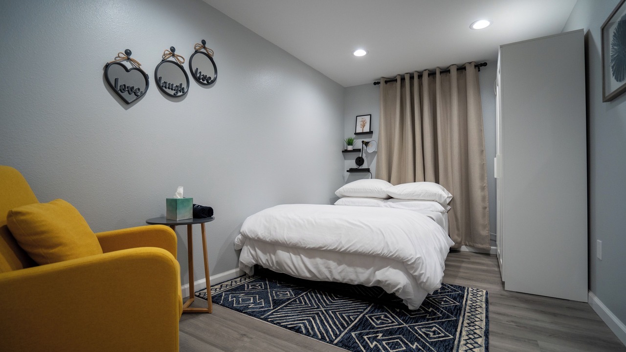 Photo of Bedroom in Lake Elsinore