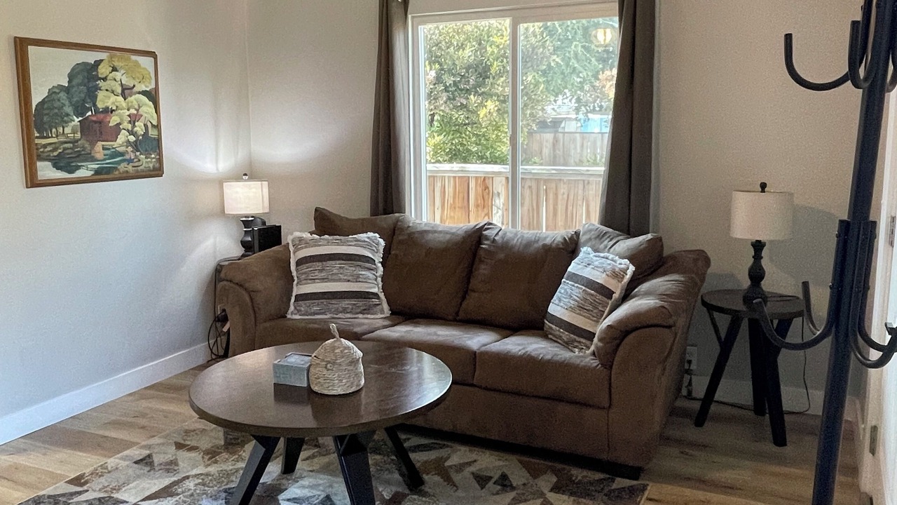 Photo of Livingroom in Porterville