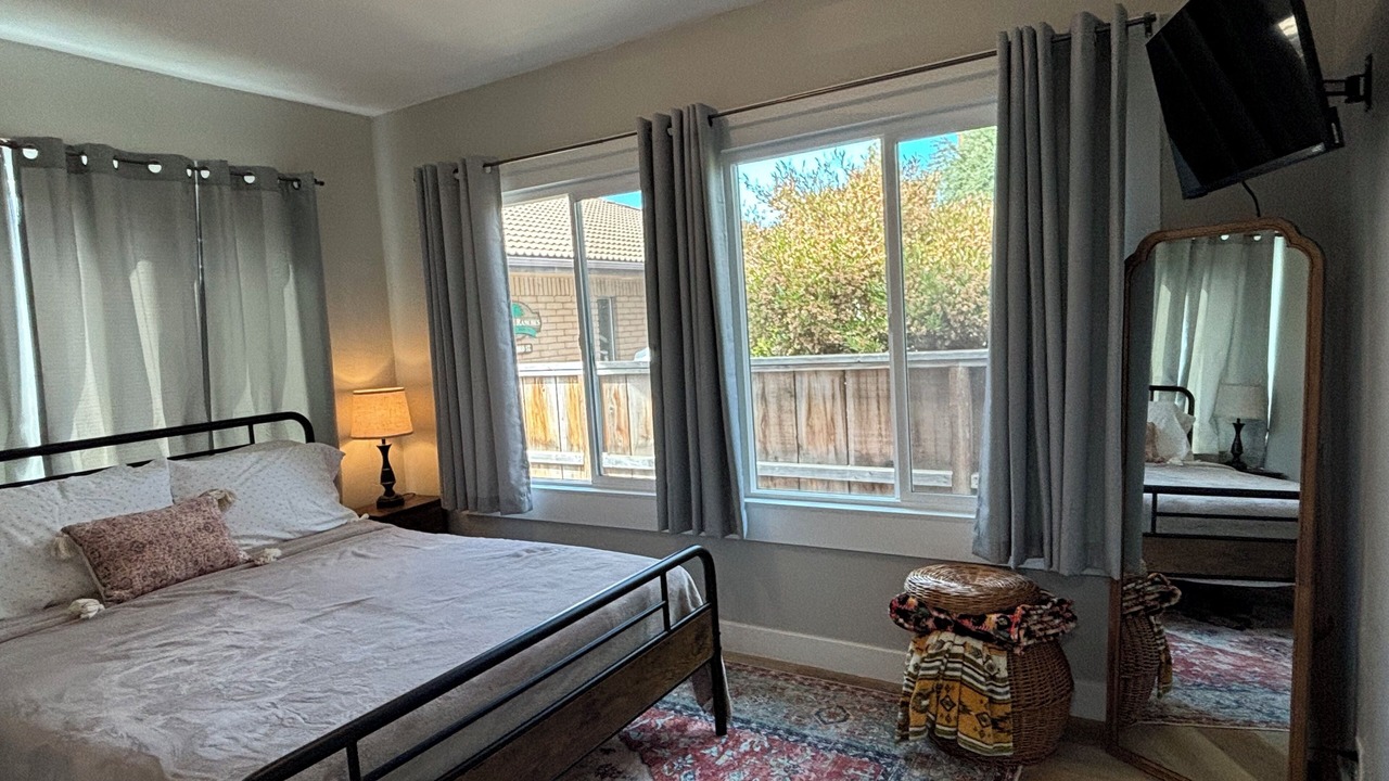 Photo of Bedroom in Porterville