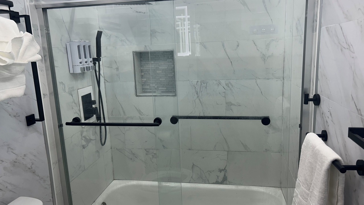Photo of Bathroom in Harbor