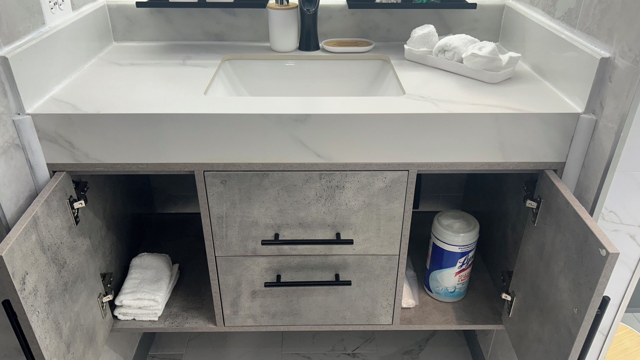 Photo of Bathroom in Harbor