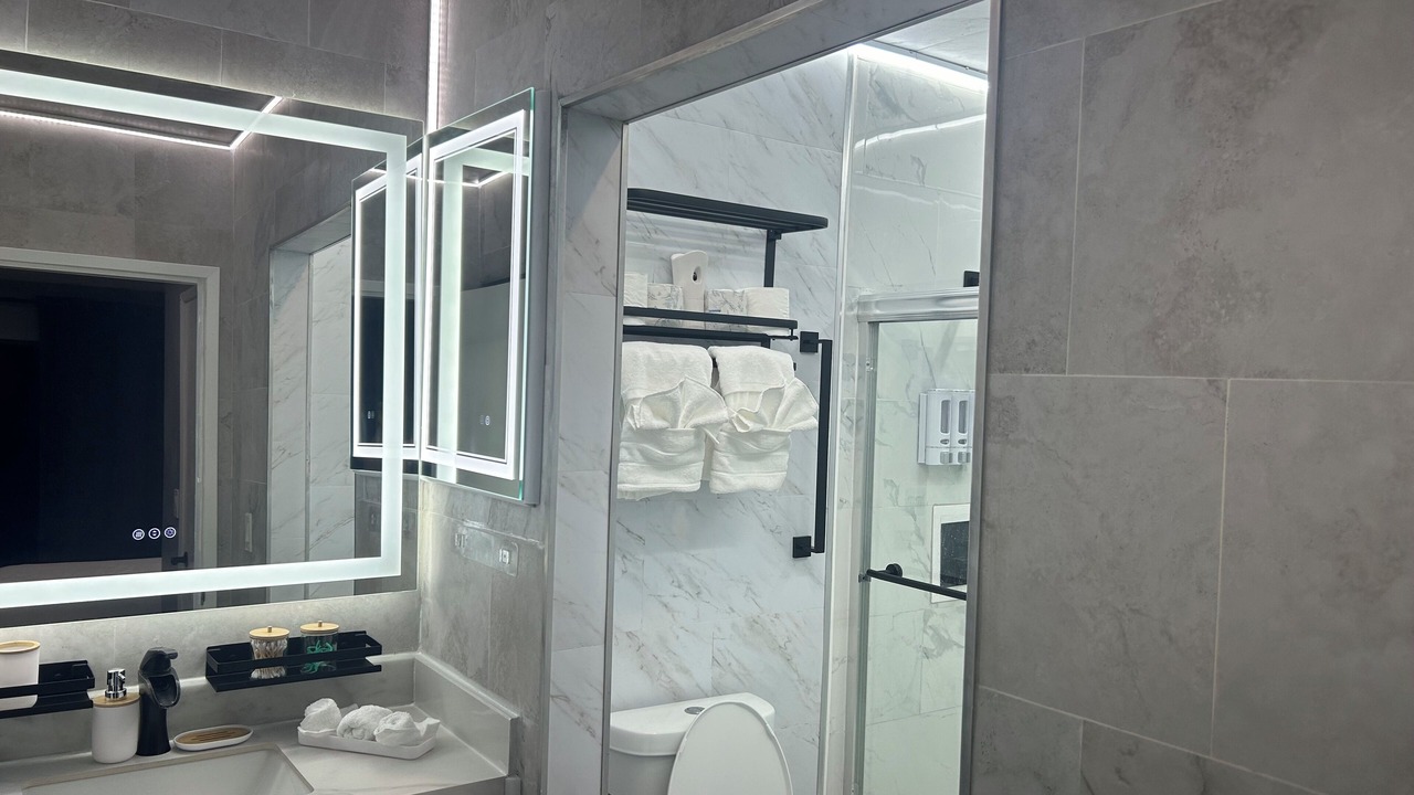 Photo of Bathroom in Harbor
