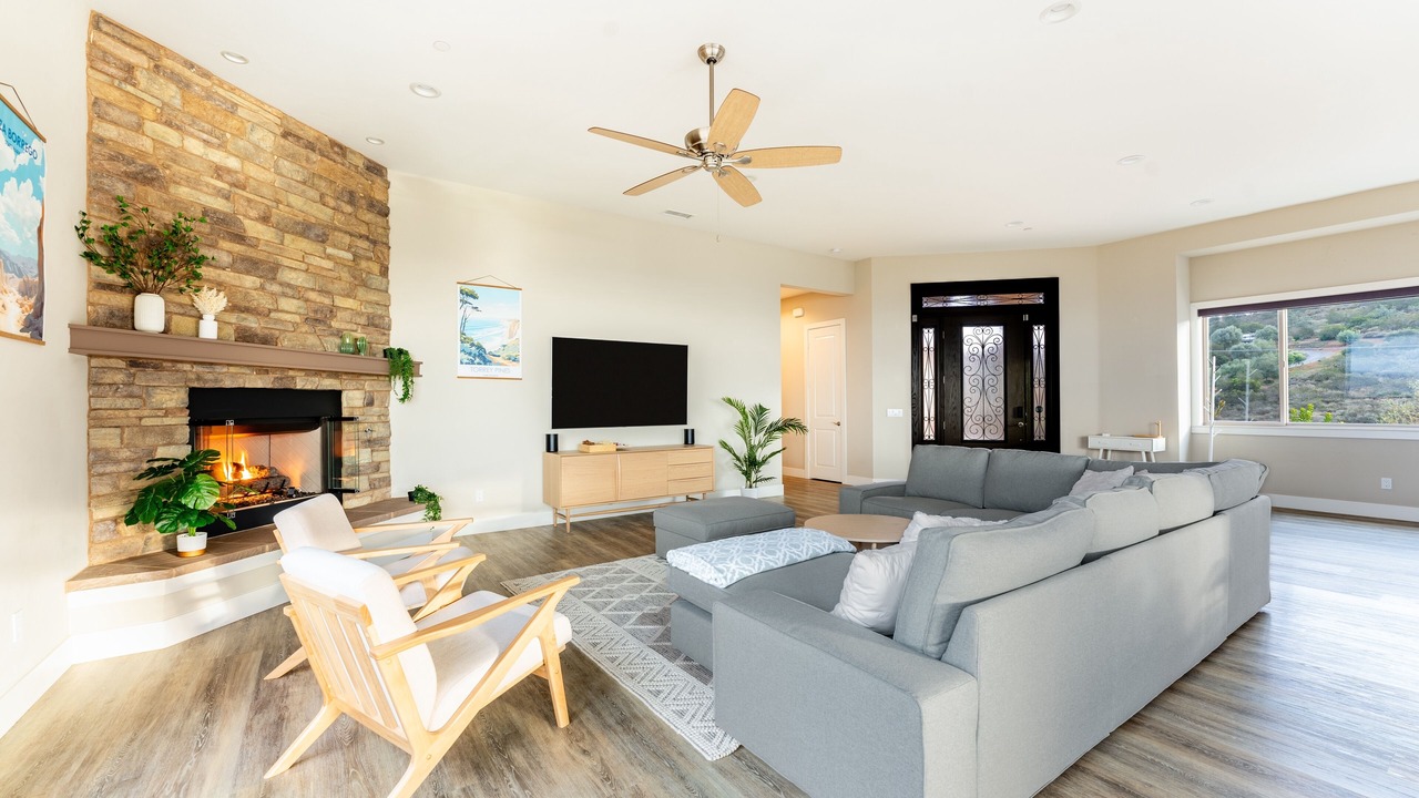 Photo of Livingroom in Ramona