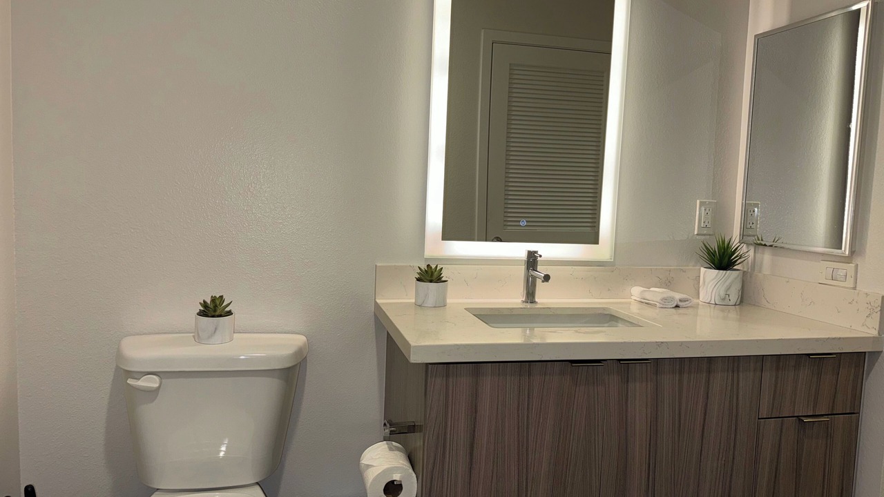 Photo of Bathroom in Atwater Village
