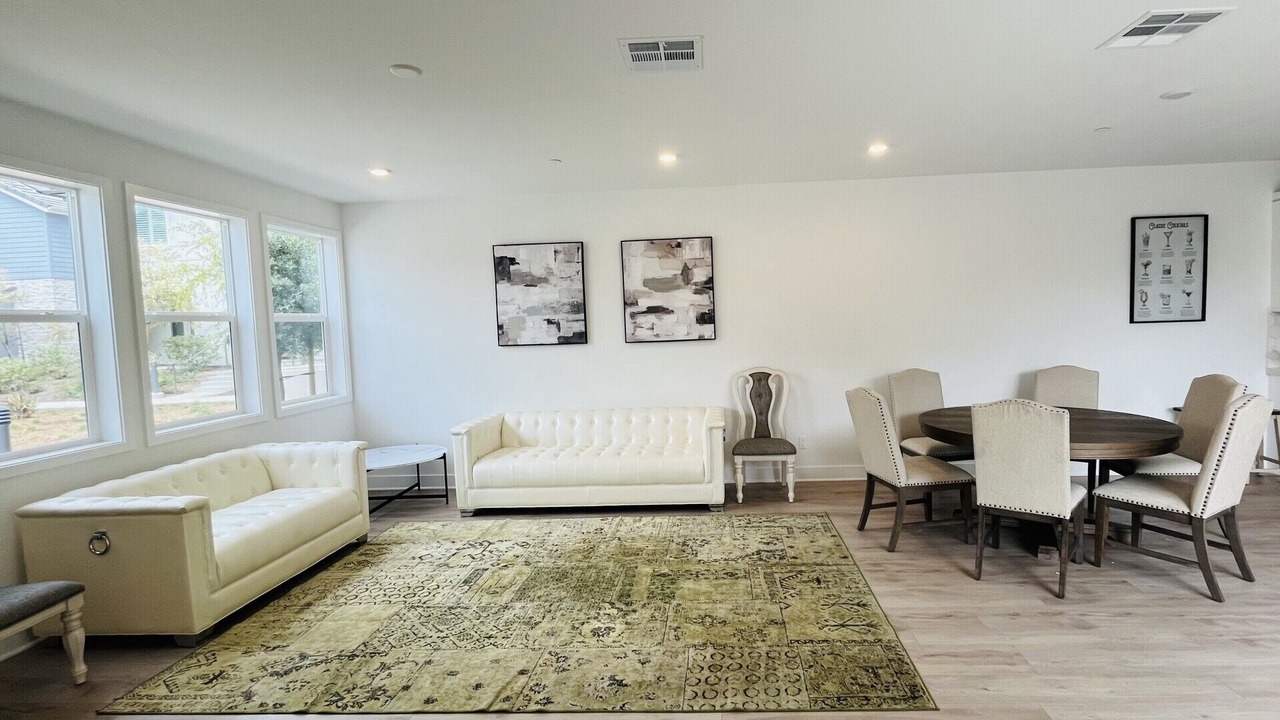 Photo of Livingroom in Lake Forest