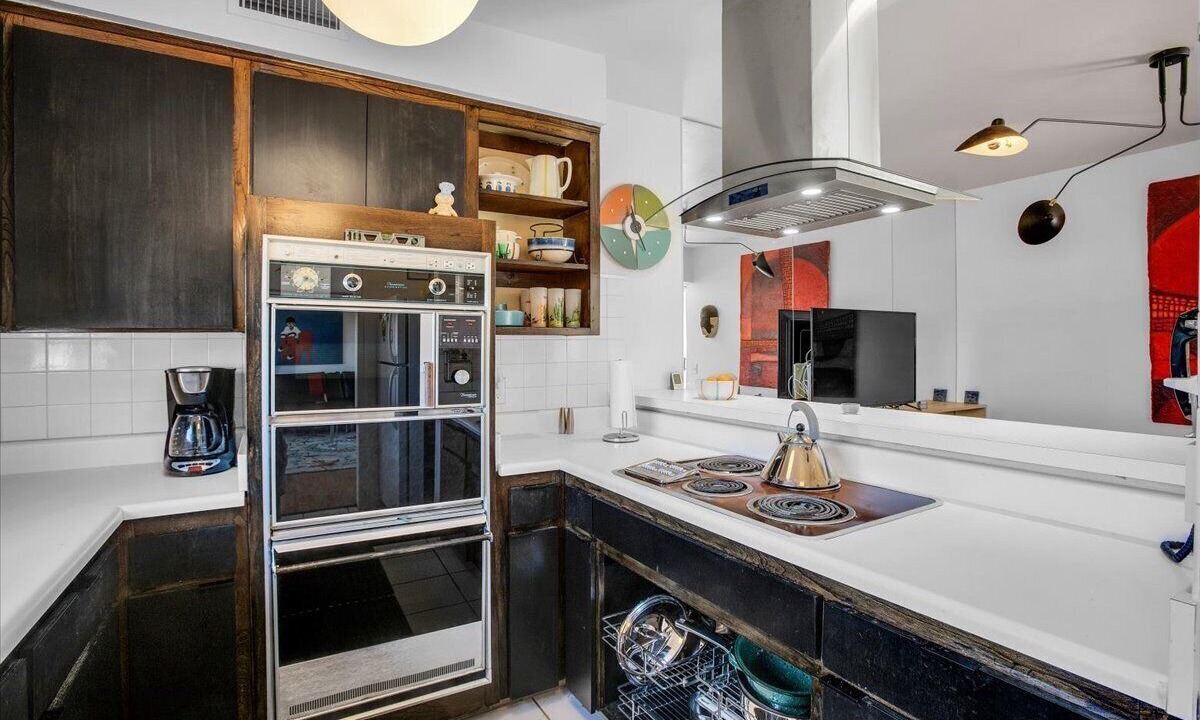 Photo of Kitchen in The Movie Colony