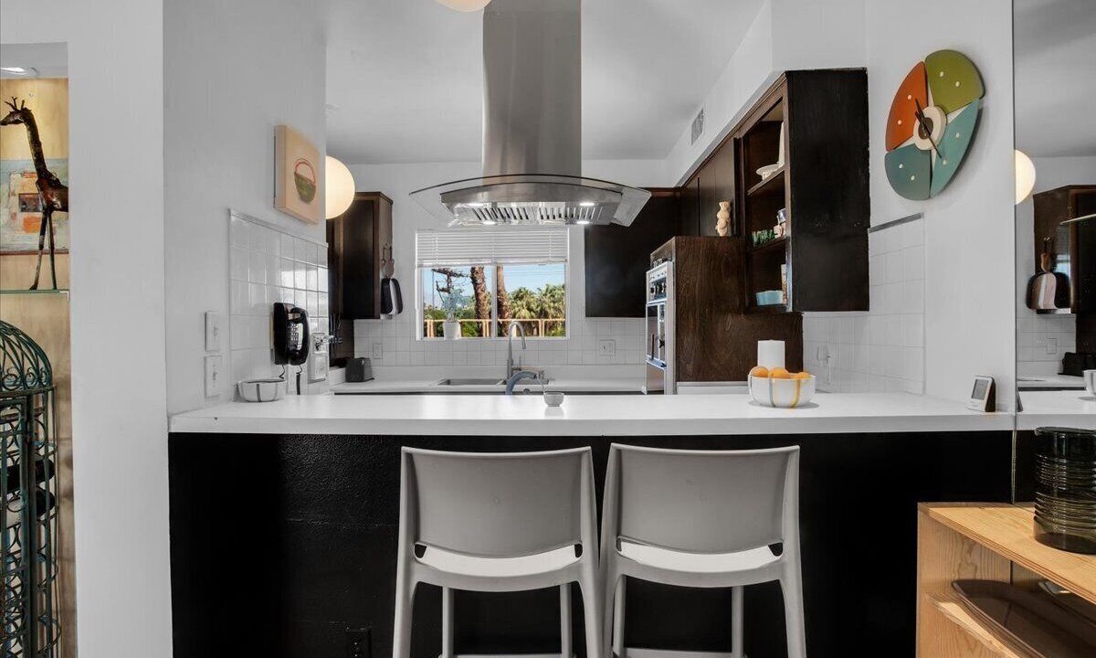 Photo of Kitchen in The Movie Colony