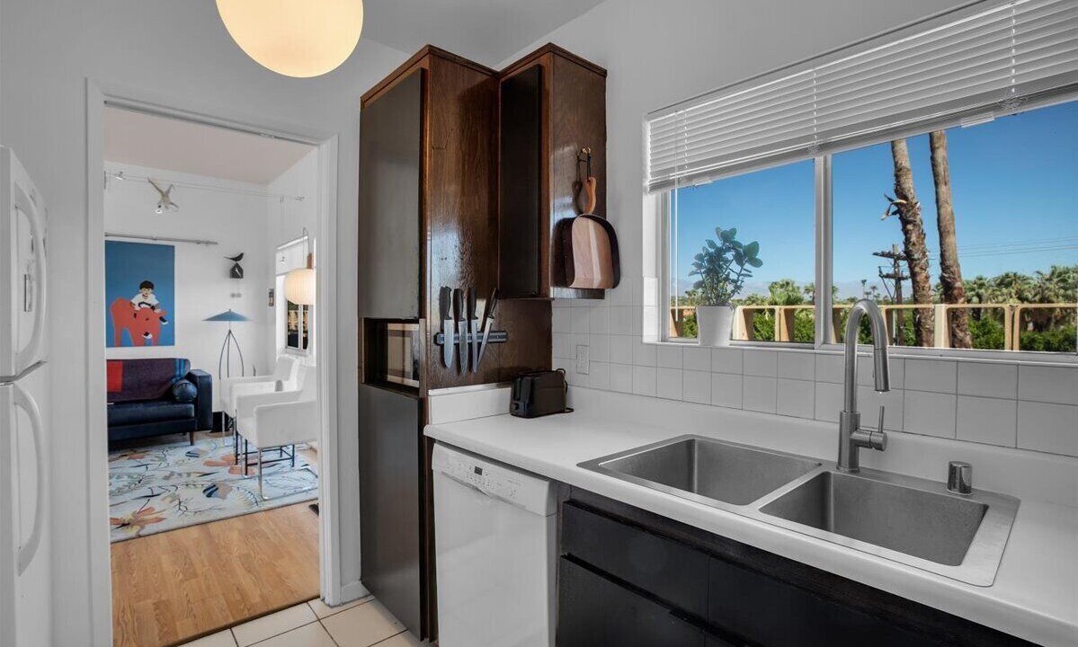 Photo of Kitchen in The Movie Colony