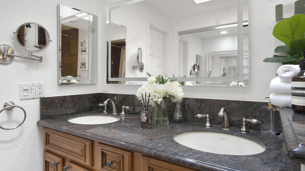 Photo of Bathroom in Lake Forest