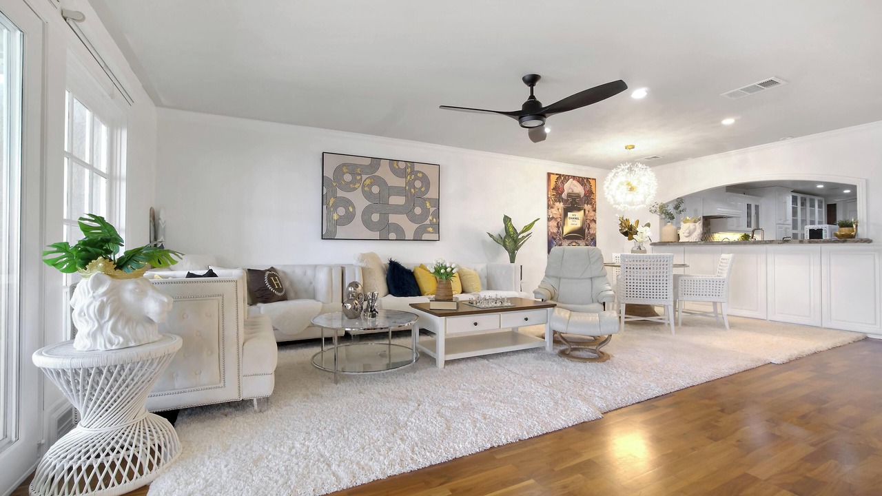 Photo of Livingroom in Lake Forest