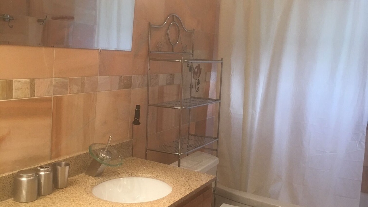 Photo of Bathroom in Outer Mission