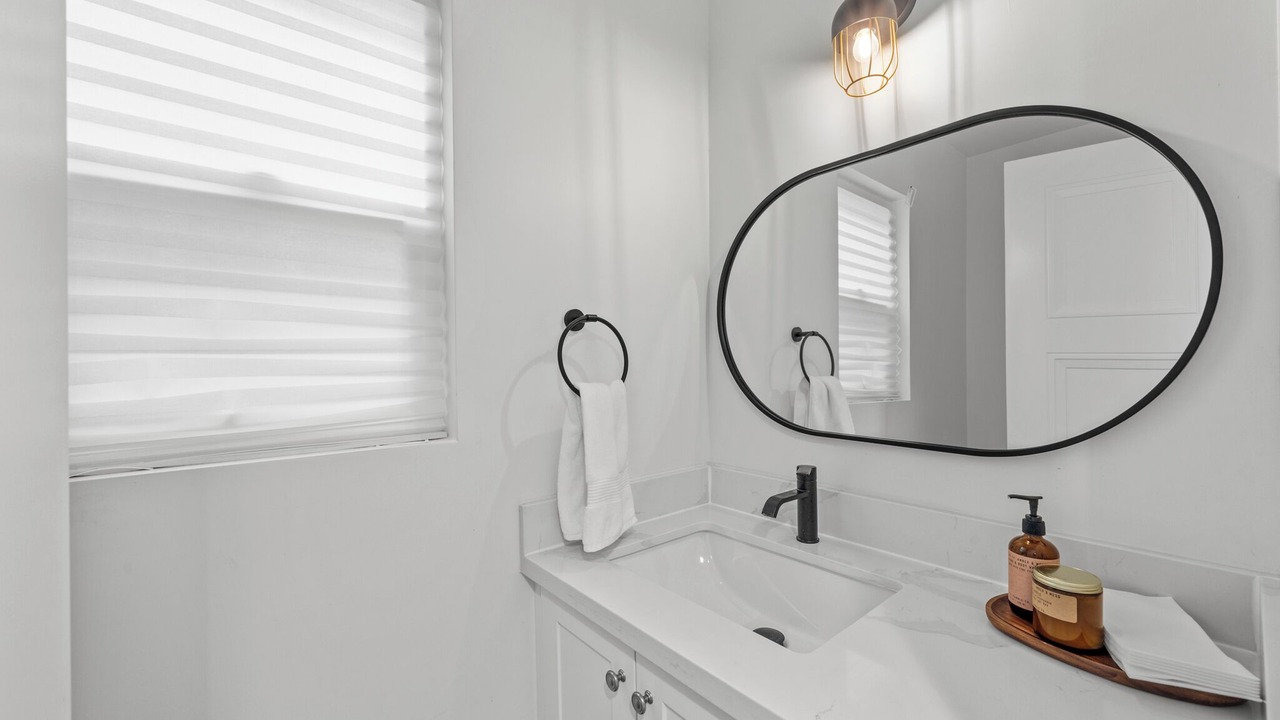 Photo of Bathroom in Harbor