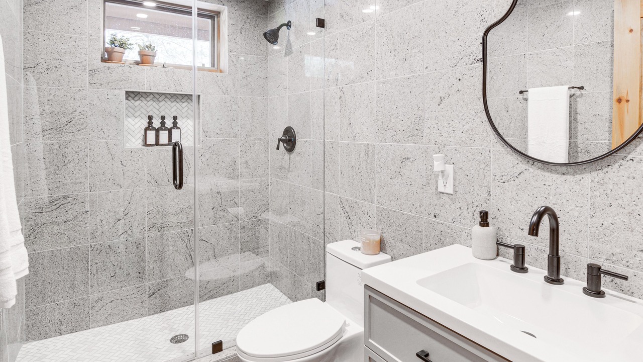 Photo of Bathroom in Pine Mountain Club