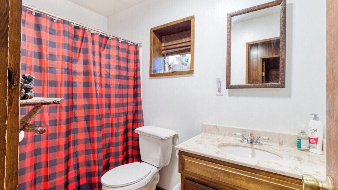 Photo of Bathroom in Woodlands