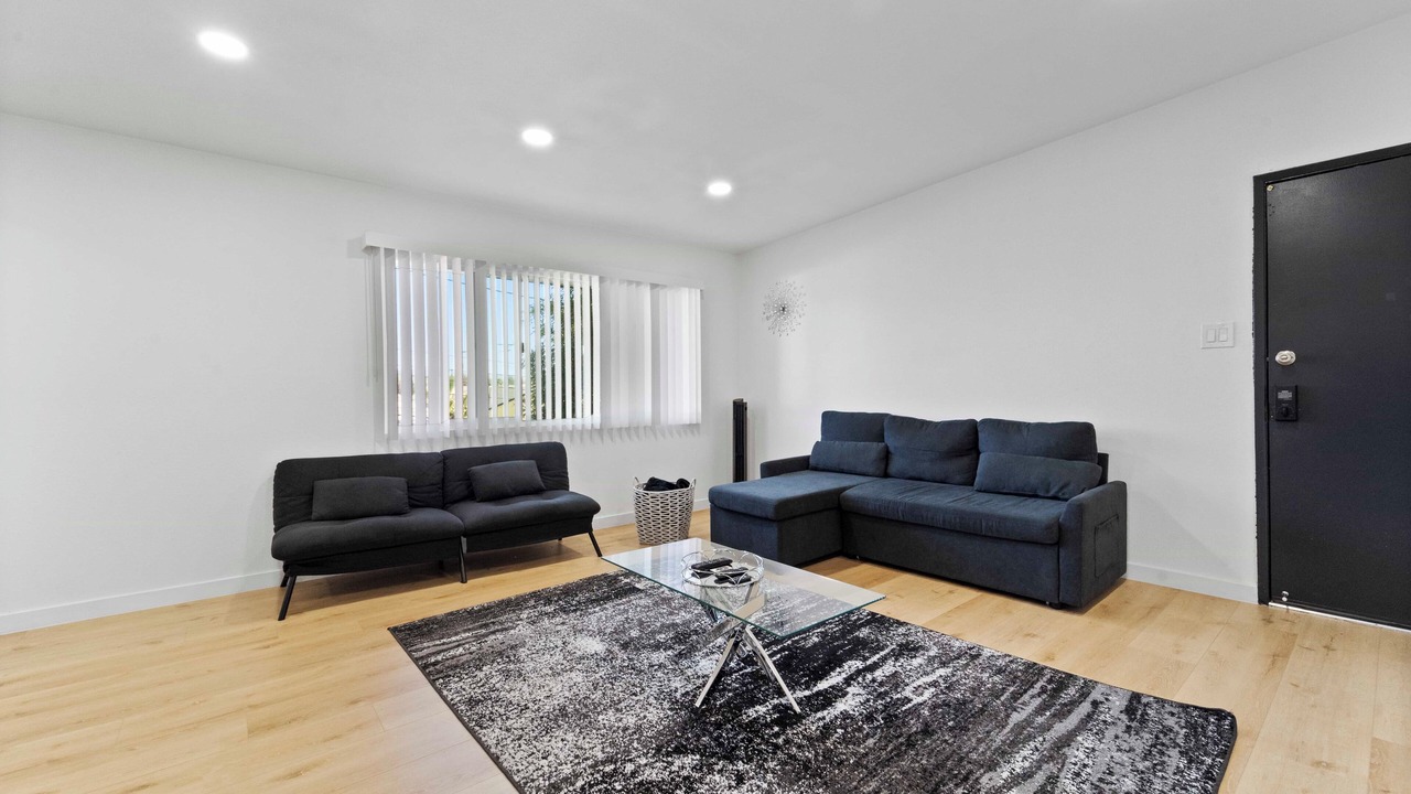 Photo of Livingroom in Norwalk