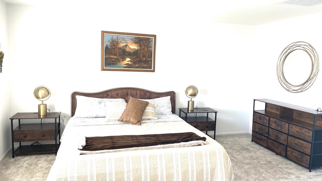 Photo of Bedroom in Victorville