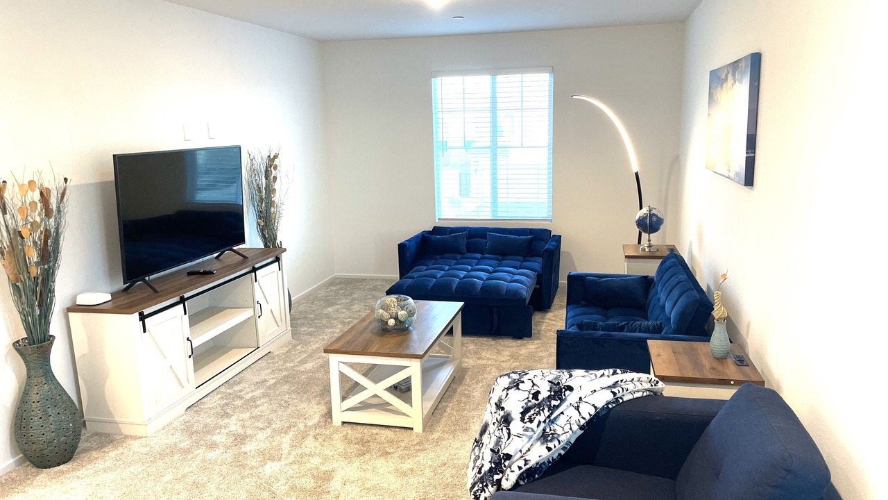 Photo of Livingroom in Victorville