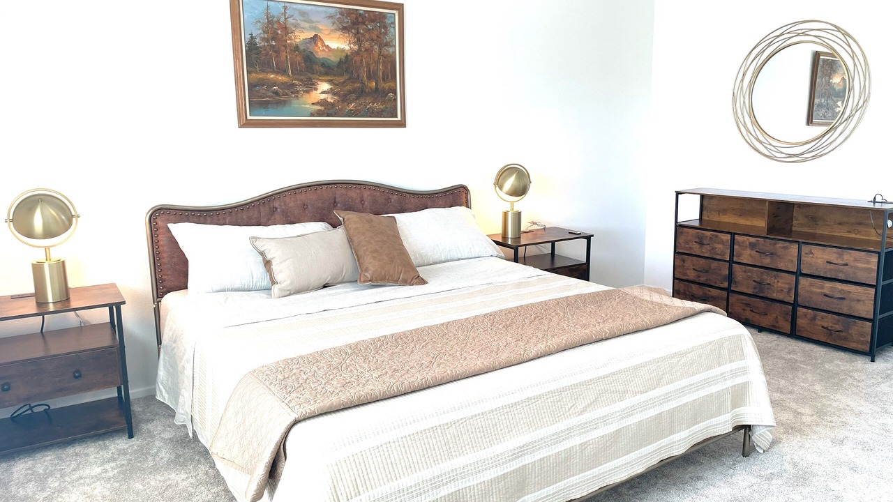 Photo of Bedroom in Victorville