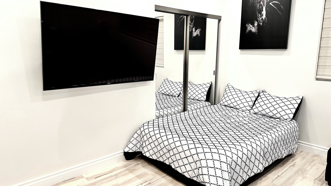 Photo of Bedroom in Mission Hills