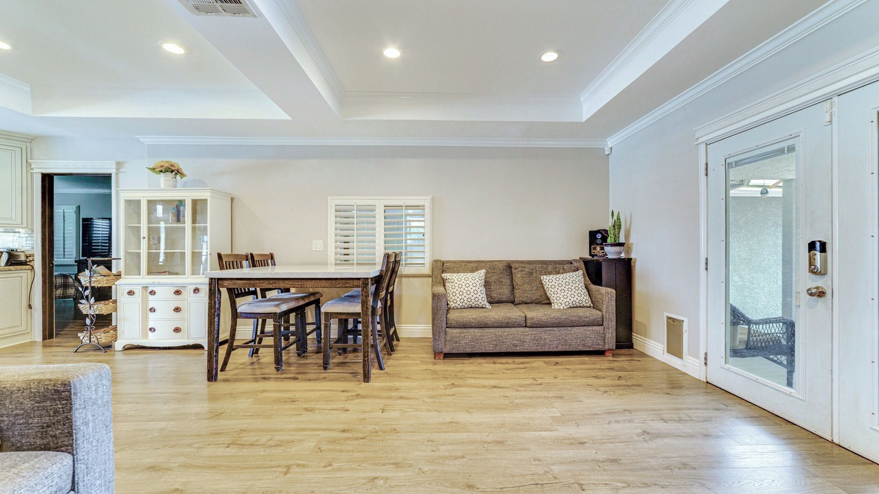 Photo of Livingroom in Walnut Valley