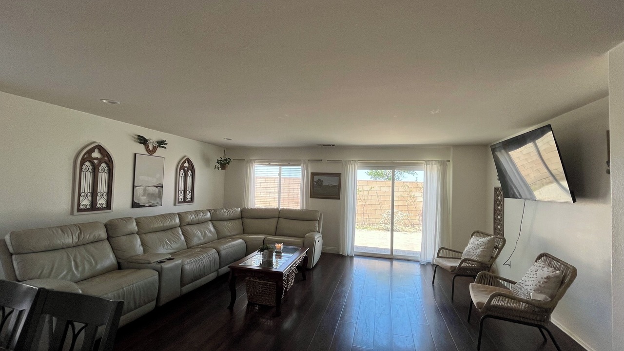 Photo of Livingroom in Lancaster