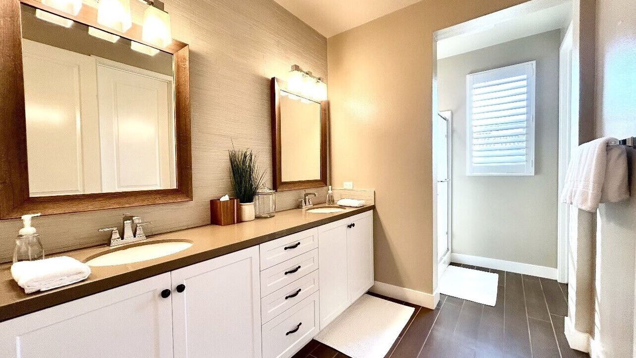 Photo of Bathroom in Portola Springs